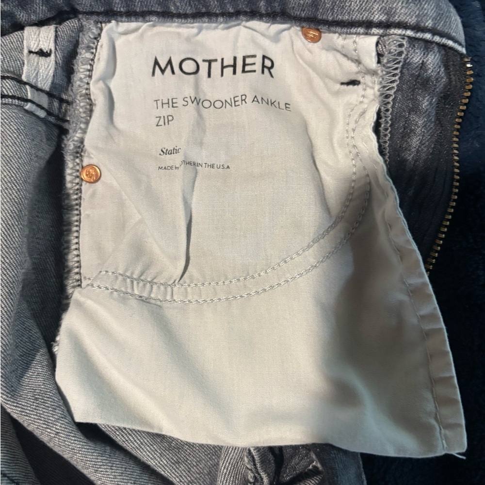 MOTHER Gray The Swooner Ankle Zip Skinny Jeans with Signature Stitching - Picture 5 of 7
